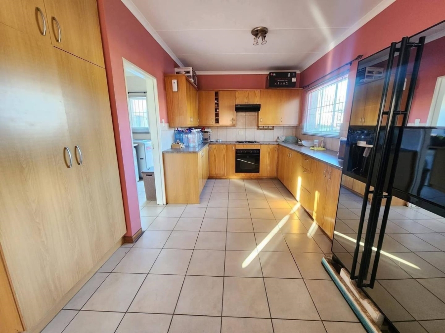 3 Bedroom Property for Sale in Rhodesdene Northern Cape